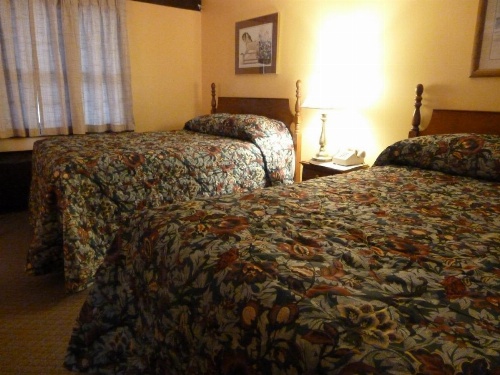 Viking Motel image 26