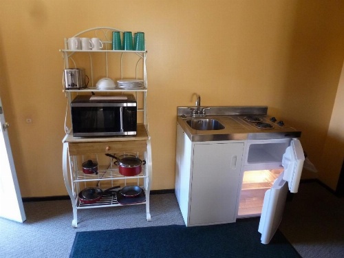 Viking Motel image 28